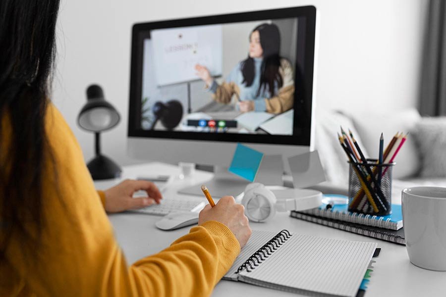 Knowledge commerce in India